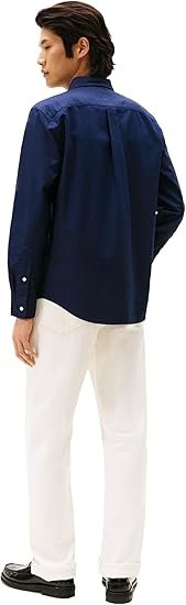 Tommy Hilfiger Men's Long Sleeve Oxford Shirts in Regular Fit, Men's Button Down Shirts, Also Available in Big and Tall - Image 3